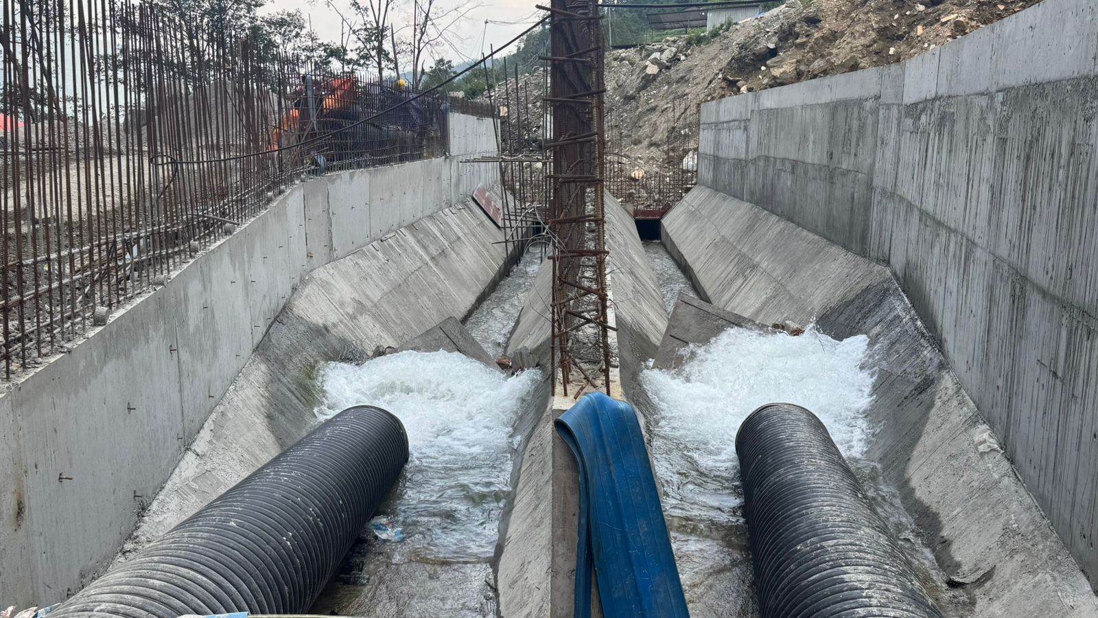 HM-Pipe-Installation-at-Bigu-3.45