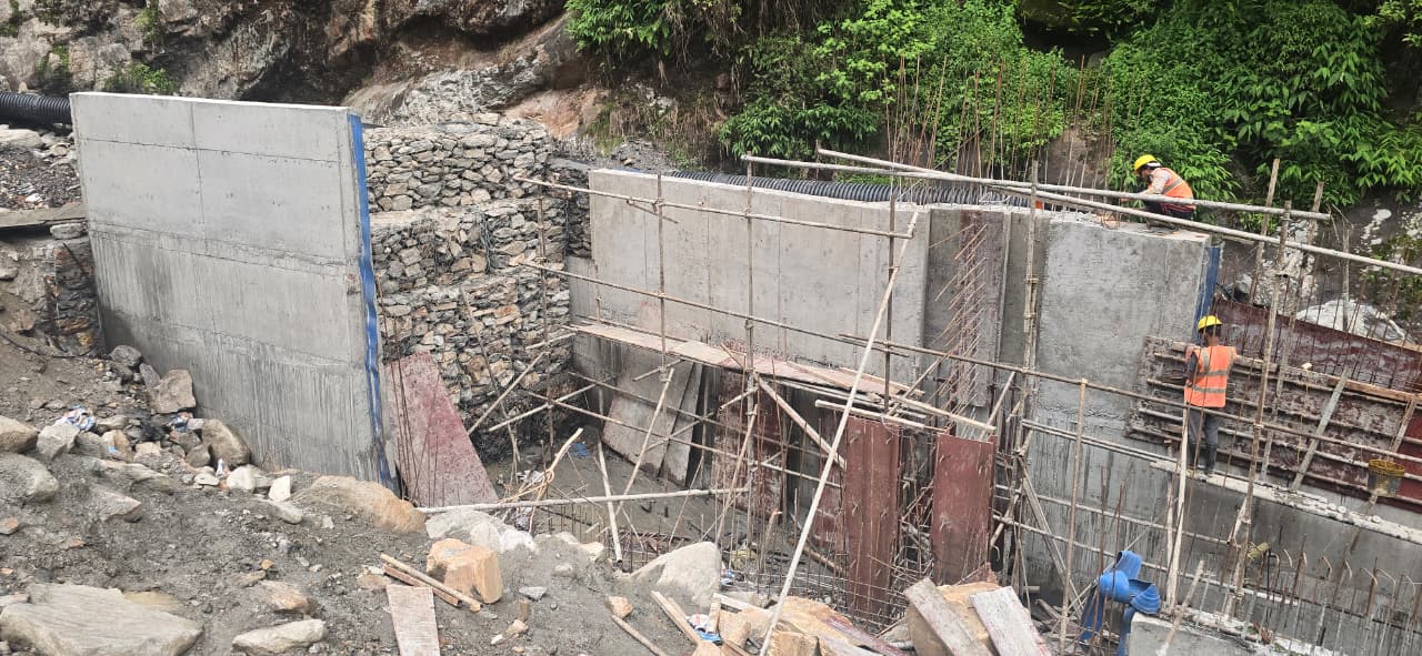 Temporary Dam construction